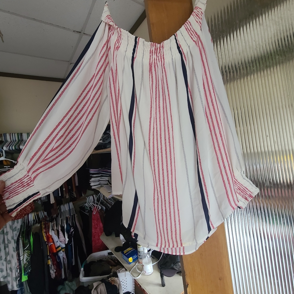 Express Off Thw Shoulder Top